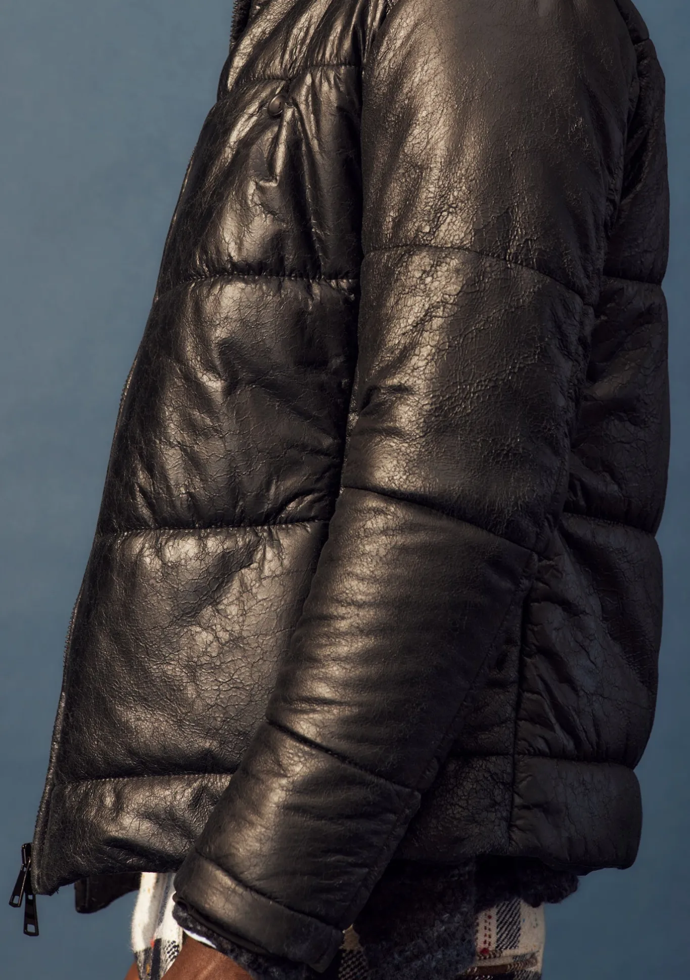Shop hannes rœther Puff32er.830 black